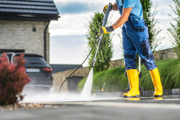 Why Choose Our Certified Pressure Washing Experts for Your Project Needs in Ellwood City, PA?